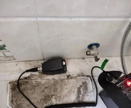 平顶山宝丰屋顶漏水维修公司分享下卫生间漏水的危害及解决方法